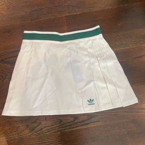 NWT Adidas Tennis Skirt | Size Medium